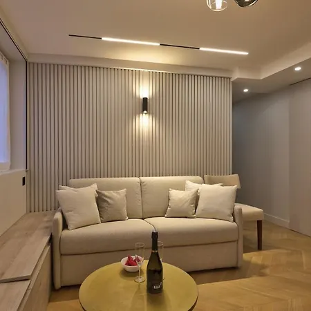 368 Fondary 3 - Superb In *