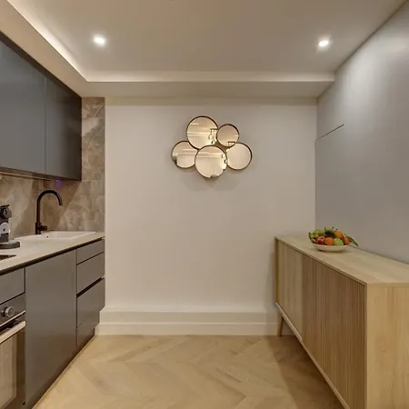 368 Fondary 3 - Superb In *