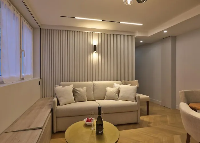 368 Fondary 3 - Superb In *