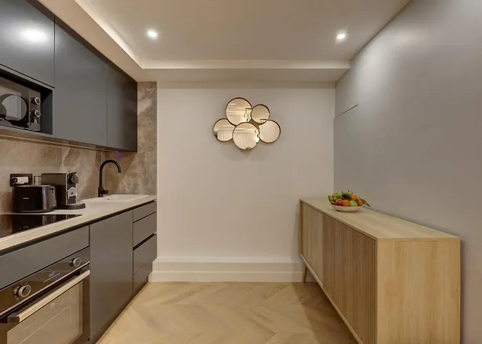 368 Fondary 3 - Superb In *